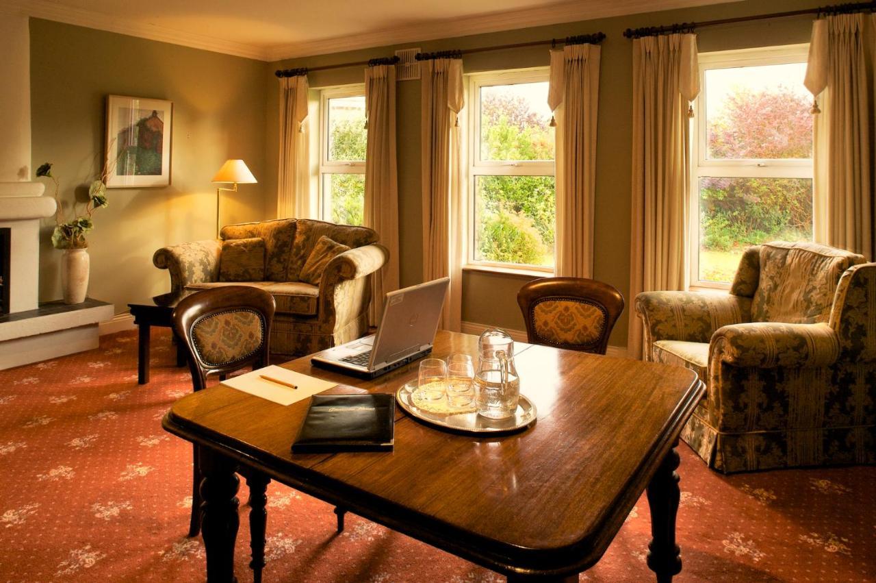 Glenwood House Hotel Carrigaline Exterior photo